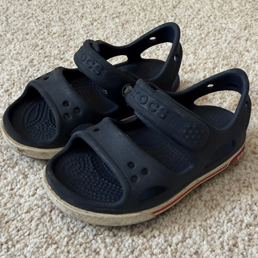 CROCS Kids Black Sandals size c6